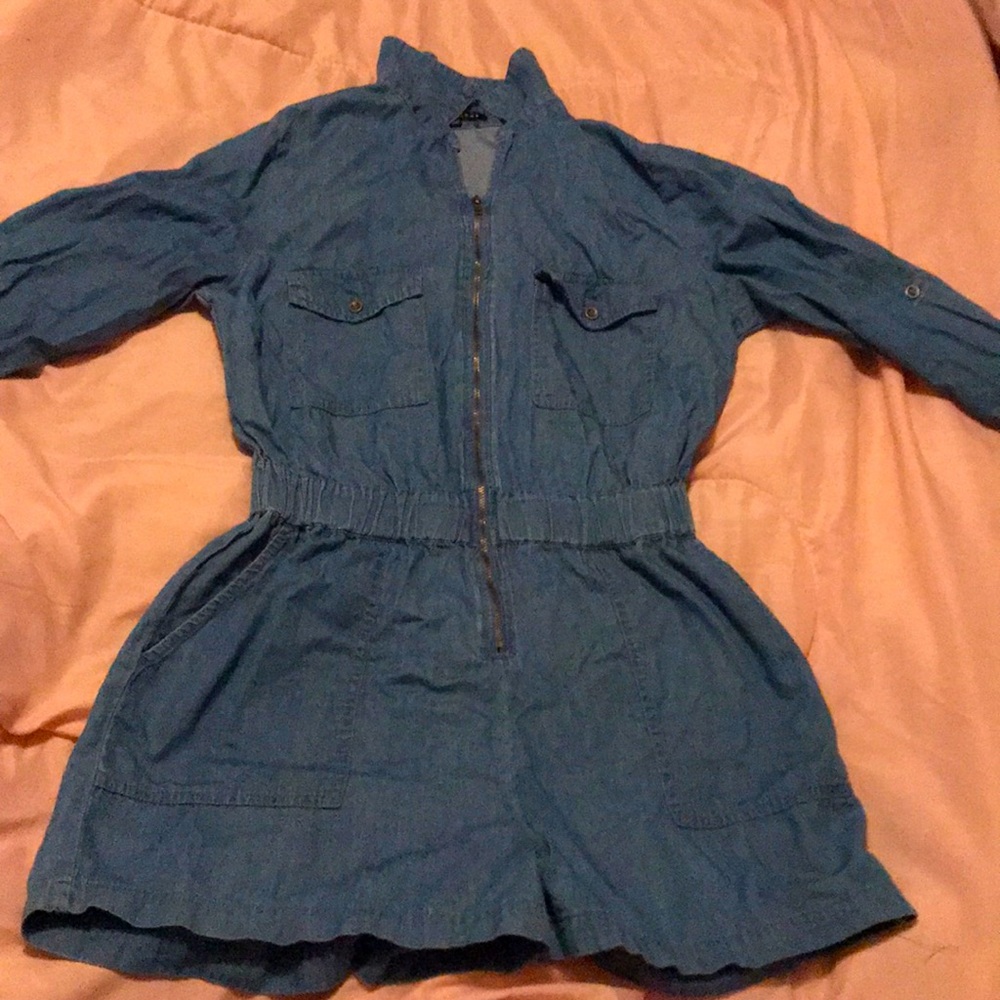 Blue / Jean one piece. Zipper in good condition